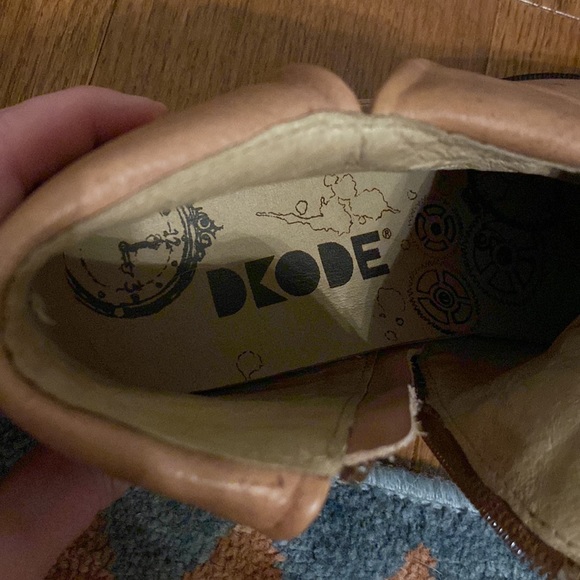 Dkode Leather tan booties Size 38 / 8 - Picture 10 of 11